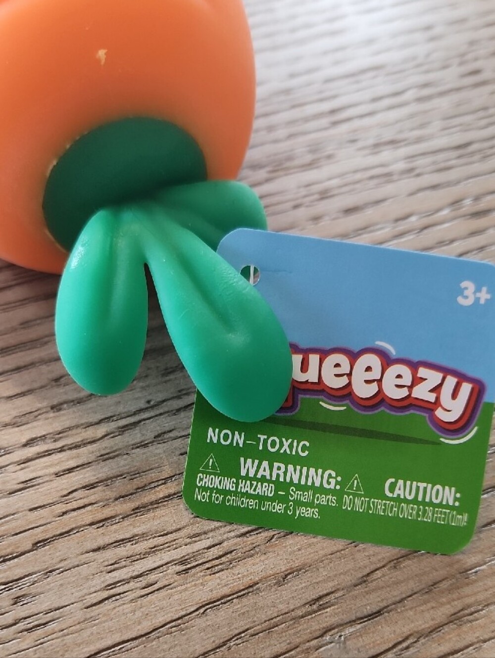 🥕JUMBO SQUEZZY🥕Calming Orange Carrot Sensory Toy for Kids. Y2K VIRAL TOY 🌈